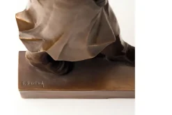 Ars mundi Alle Skulpturen|Bronze<Barlach: Skulptur »Wanderer im Wind«