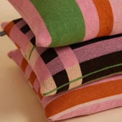 Wallace Sewell Decken & Kissen<Bauhaus Stölzl Kissen