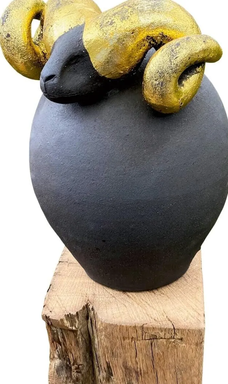 Ars mundi Gartendekoration|Alle Skulpturen<Boerner, Susanne: Gartenstele »Hauswächter Widder II«