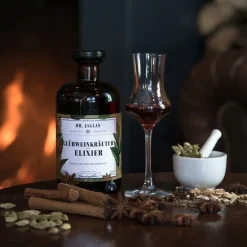 Dr. Jaglas Likör & Rum<»Glühweinkräuter-Elixier« (Gewürzlikör)