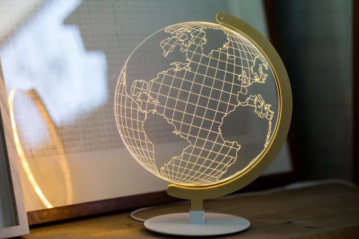 Studio Cheha LTD Tisch- & Leseleuchten|Schreibtischleuchten<LED-Leuchte GLOBE