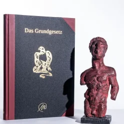 Galerie Breckner Bronze<Markus Lüpertz: »Das Grundgesetz«, 2013