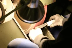 GÜDE Zubereiten & Servieren<Schinkenmesser aus Olivenholz