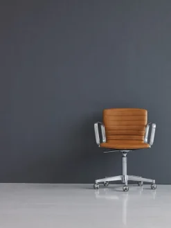 Magnus Olesen Schreibtischstühle<Schreibtischstuhl »Butterfly« aus Leder