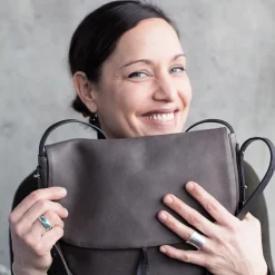 Harold's Lederwaren Umhängetaschen<Schultertasche »Slingbag M«