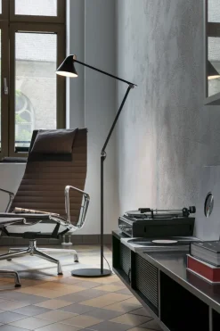 Louis Poulsen Stehleuchten|Leseleuchten<Stehleuchte »NJP« schwarz