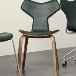 Fritz Hansen Sondereditionen|Stühle & Sessel<ZEIT-Sonderedition »Grand Prix Stuhl«