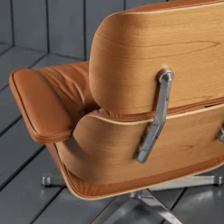 VITRA Sondereditionen|Stühle & Sessel<ZEIT-Sonderedition »Lounge Chair & Ottoman«