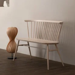 Ercol  Sondereditionen|Stühle & Sessel<ZEIT-Sonderedition »Loveseat« von Ercol